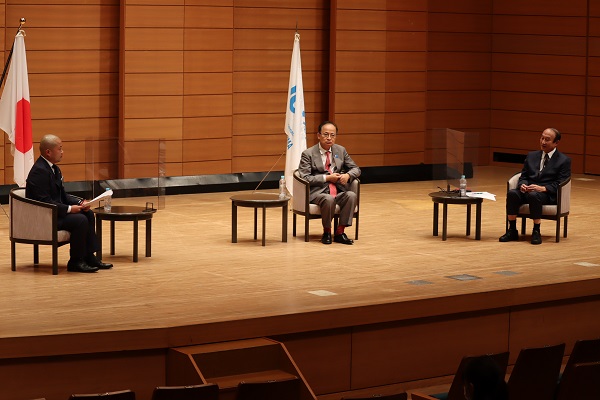 【対談】北川フラム氏×青木学長の対談動画が公開されました