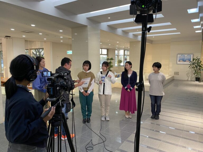お遍路ガイドブック「Koko推しShikoku」の取材を学生が受けました