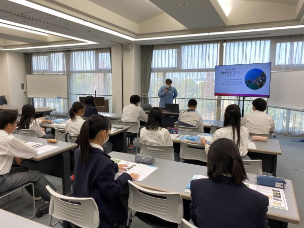 10/26(木)高松北高等学校1年生が来校しました