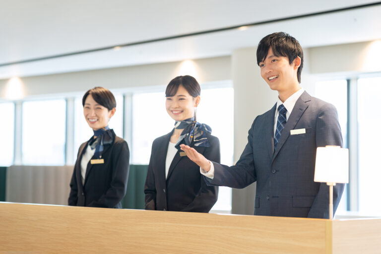 【高校生向け】ホテルマンになるには？仕事内容から資格まで後悔しない進路選び完全ガイド