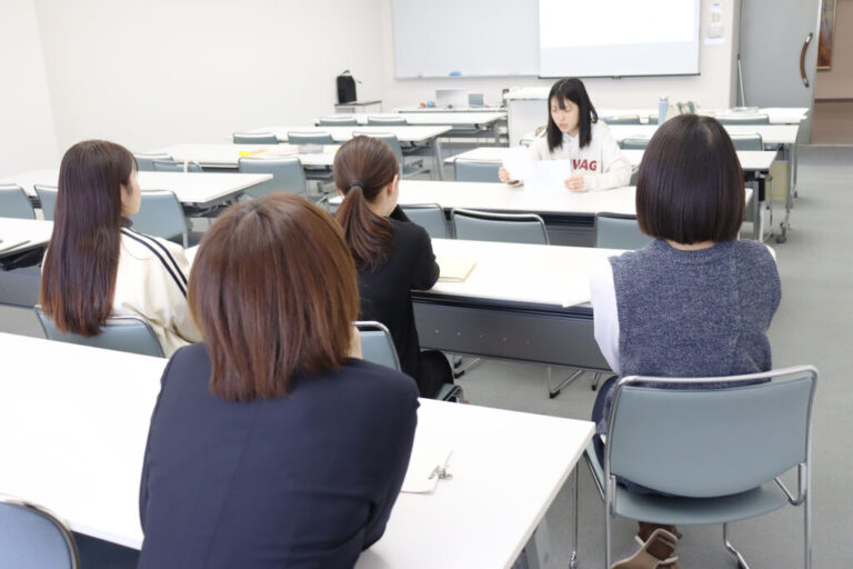 〈川田ゼミ〉紙芝居試作の発表会