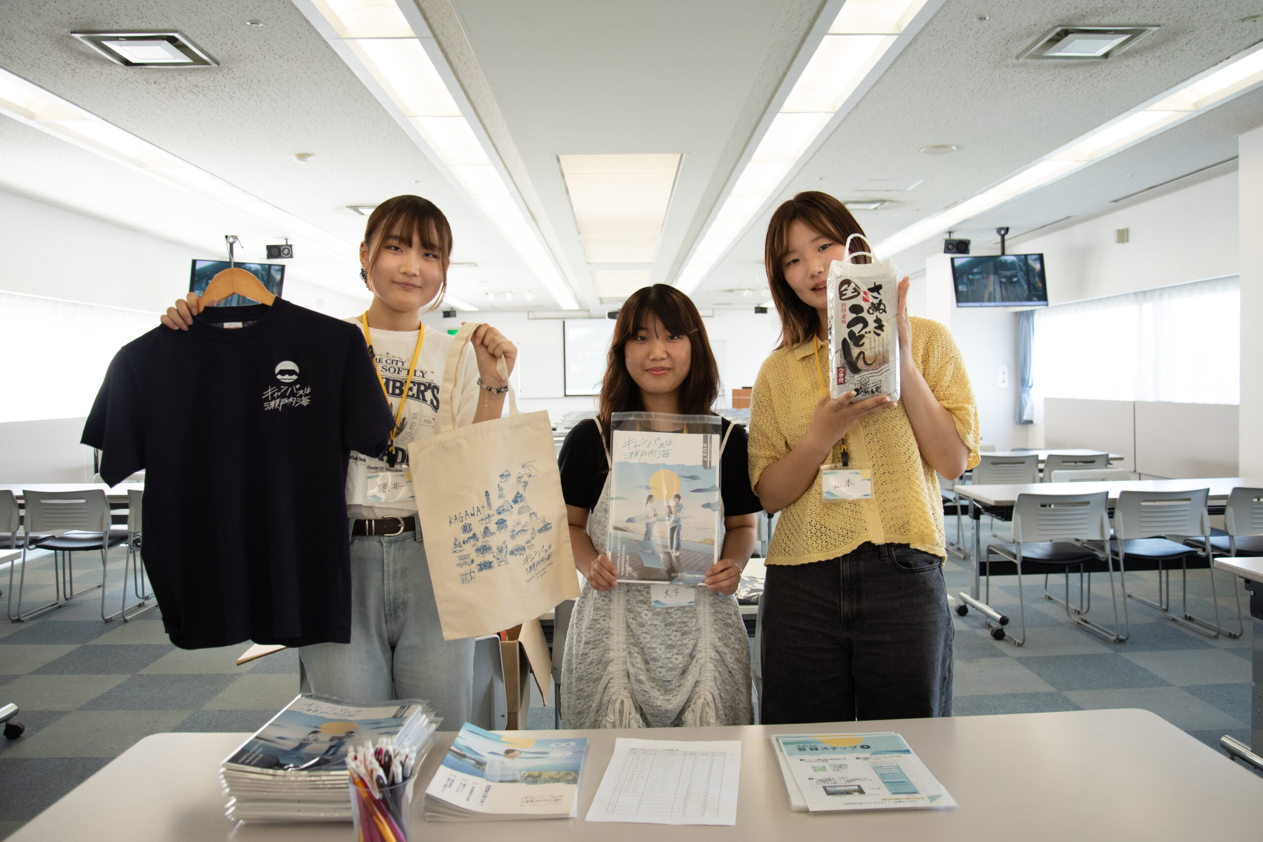 本学の1年生が笑顔で歓迎！